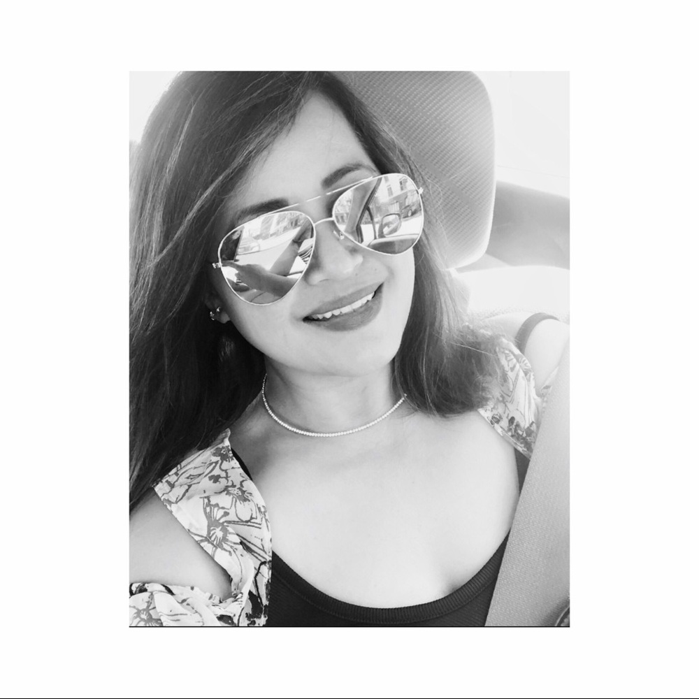 Meet your Posher, Alma